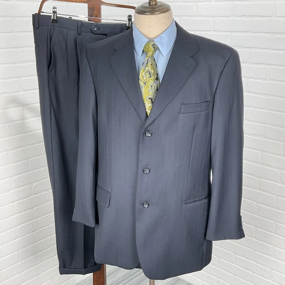 Caravelli Suit Mens 42R‎ 33W 28L Blue Pinstripe Superior 150s Hightech Classic